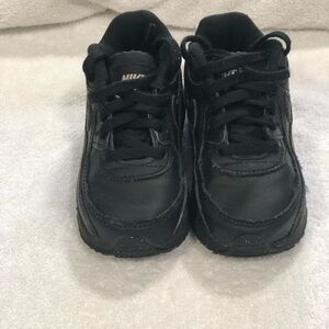 Airmax 90 Kids All-Black Sneakers
